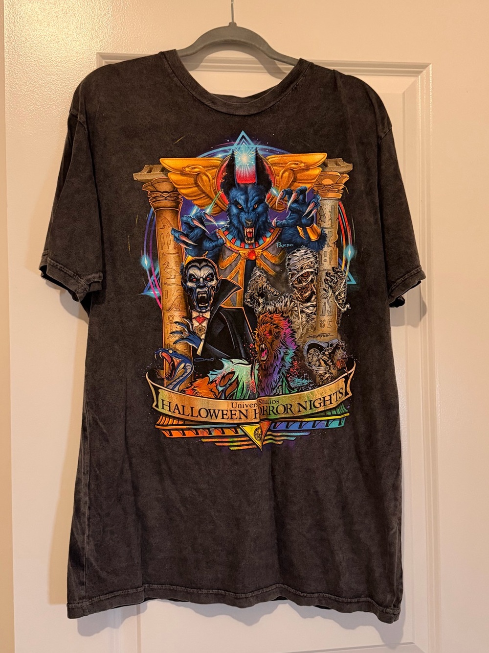 Halloween Horror Nights Graphic from 2022 in L from the artist series